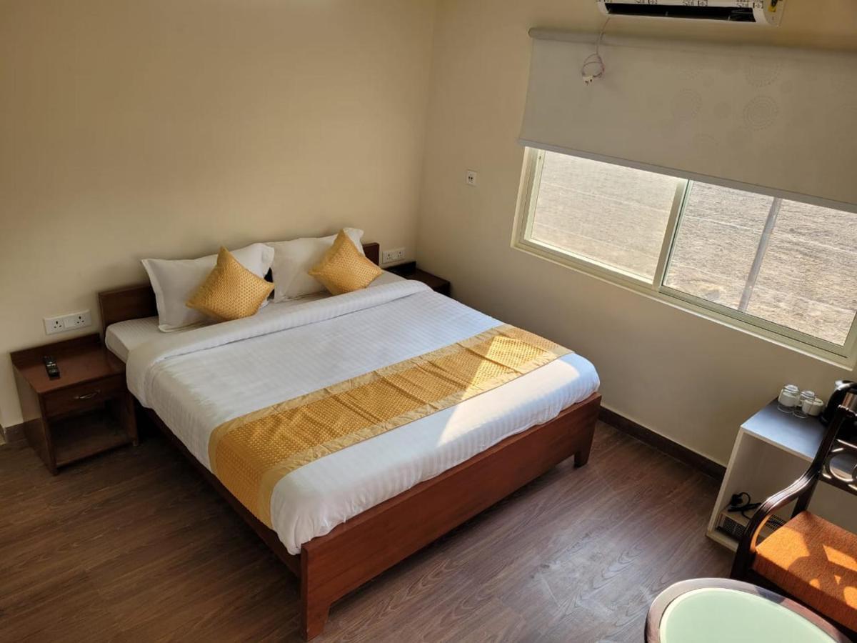 Corbett Veda Inn Rāmnagar Extérieur photo