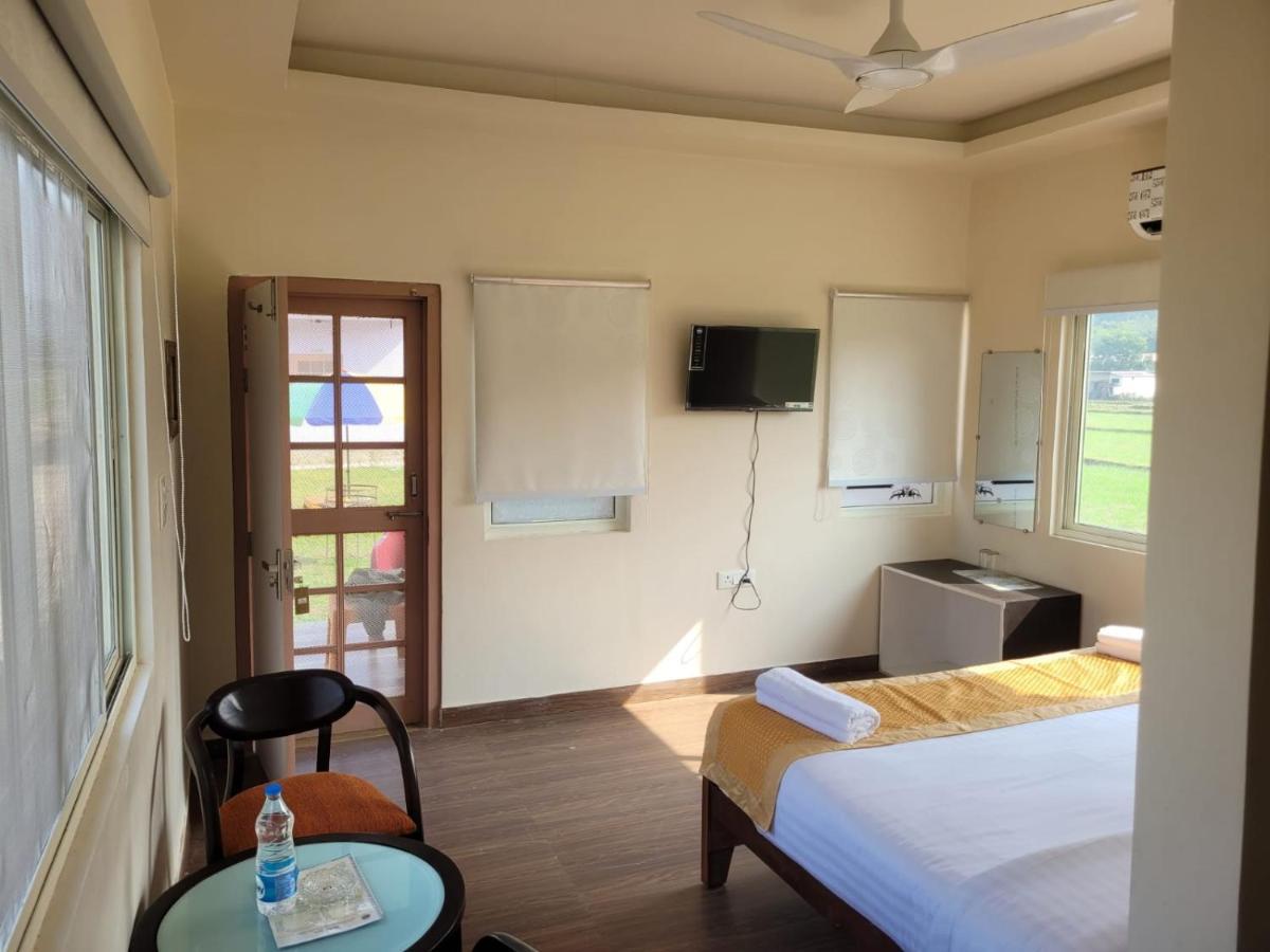 Corbett Veda Inn Rāmnagar Extérieur photo