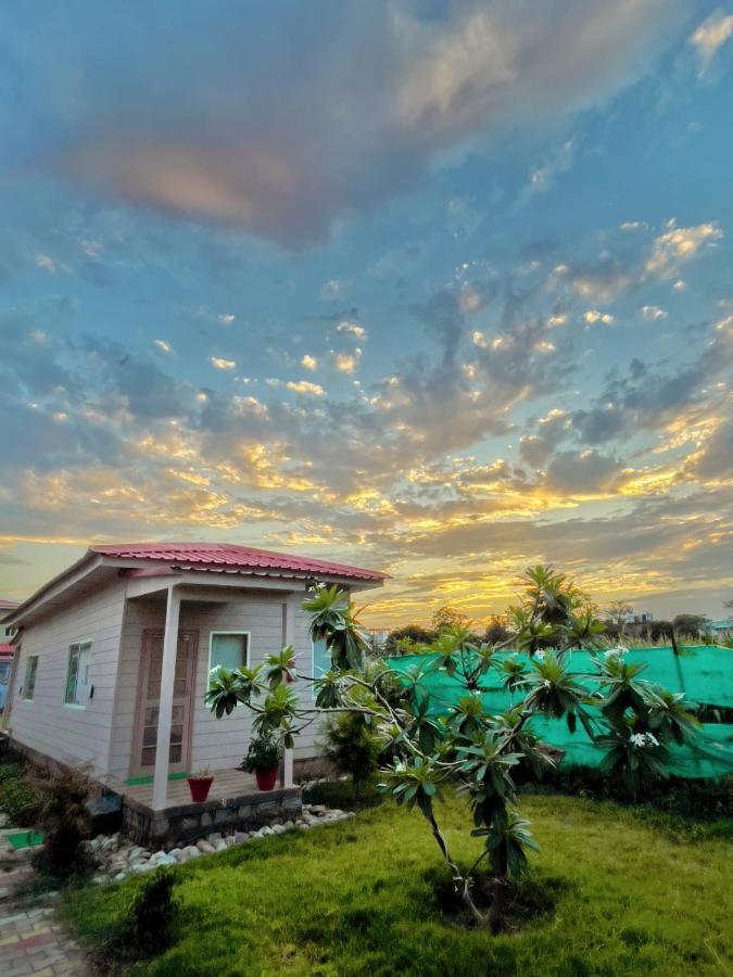 Corbett Veda Inn Rāmnagar Extérieur photo